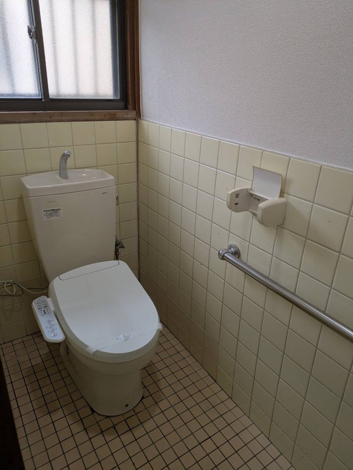 ウォシュレット付トイレ