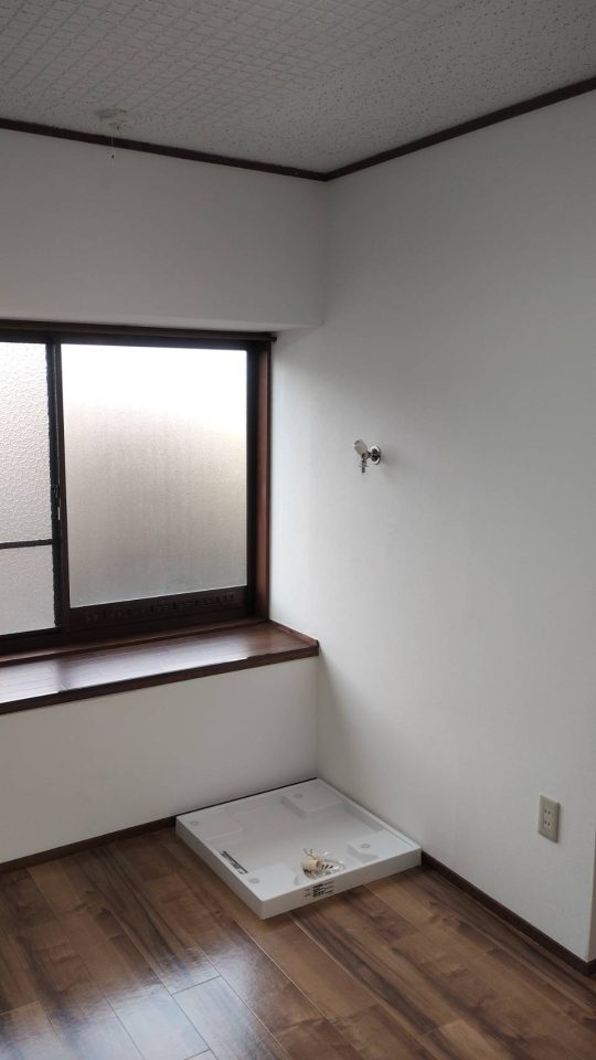 【金池Ⅱ3-1-2号室】洗濯機置き場