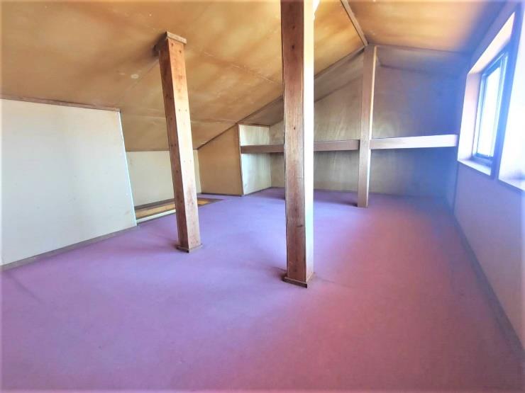 屋根裏部屋