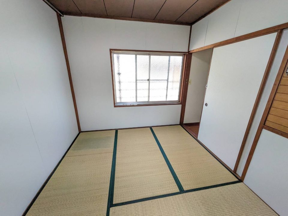 【2号室】2階 和室